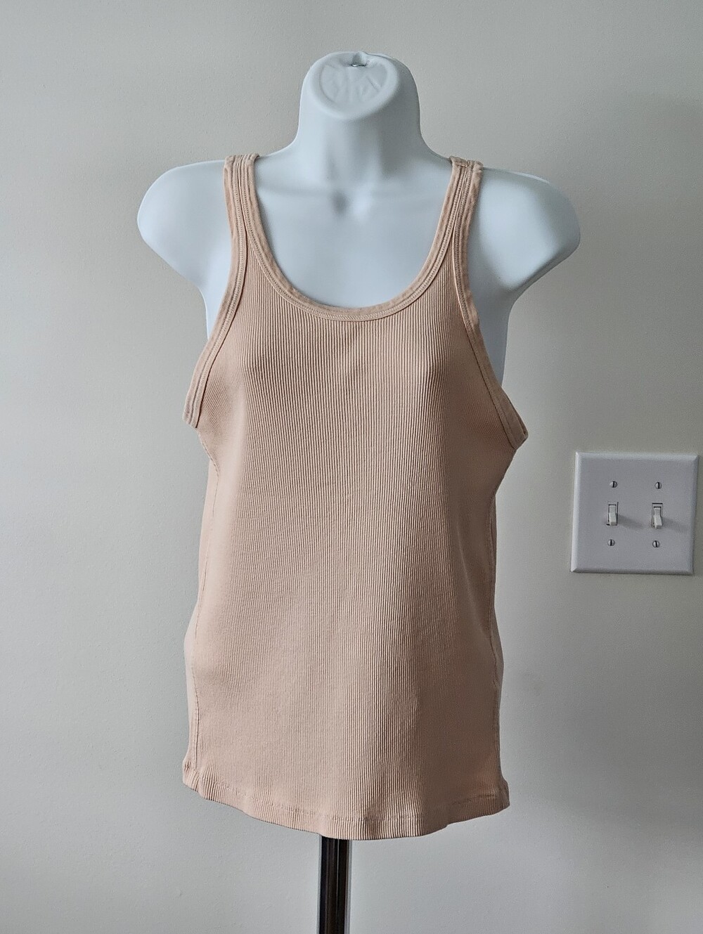 AMO Ribbed Tank Peach Size Large - Picture 2 of 7
